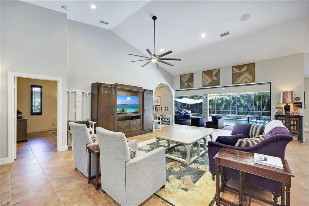 2039 Imperial Cir, Naples, FL 34110 Photo