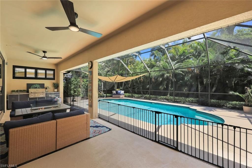 2039 Imperial Cir, Naples, FL 34110 Photo