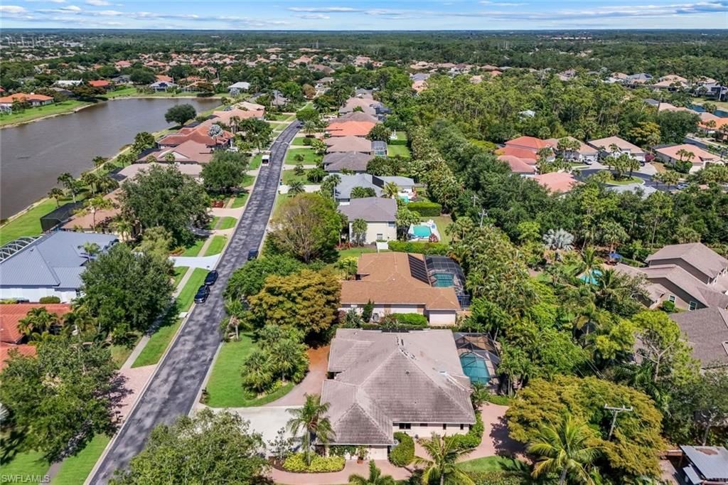 2039 Imperial Cir, Naples, FL 34110 Photo