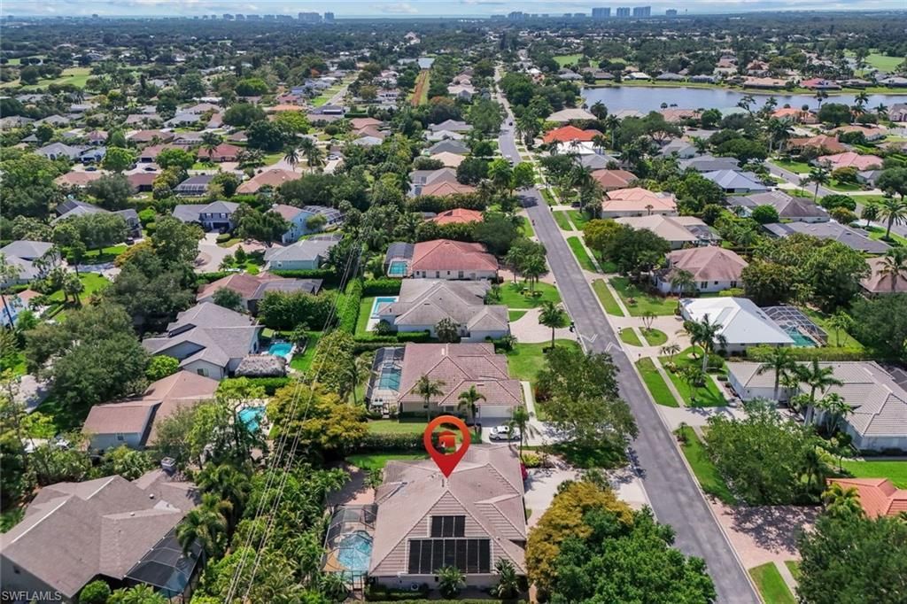 2039 Imperial Cir, Naples, FL 34110 Photo
