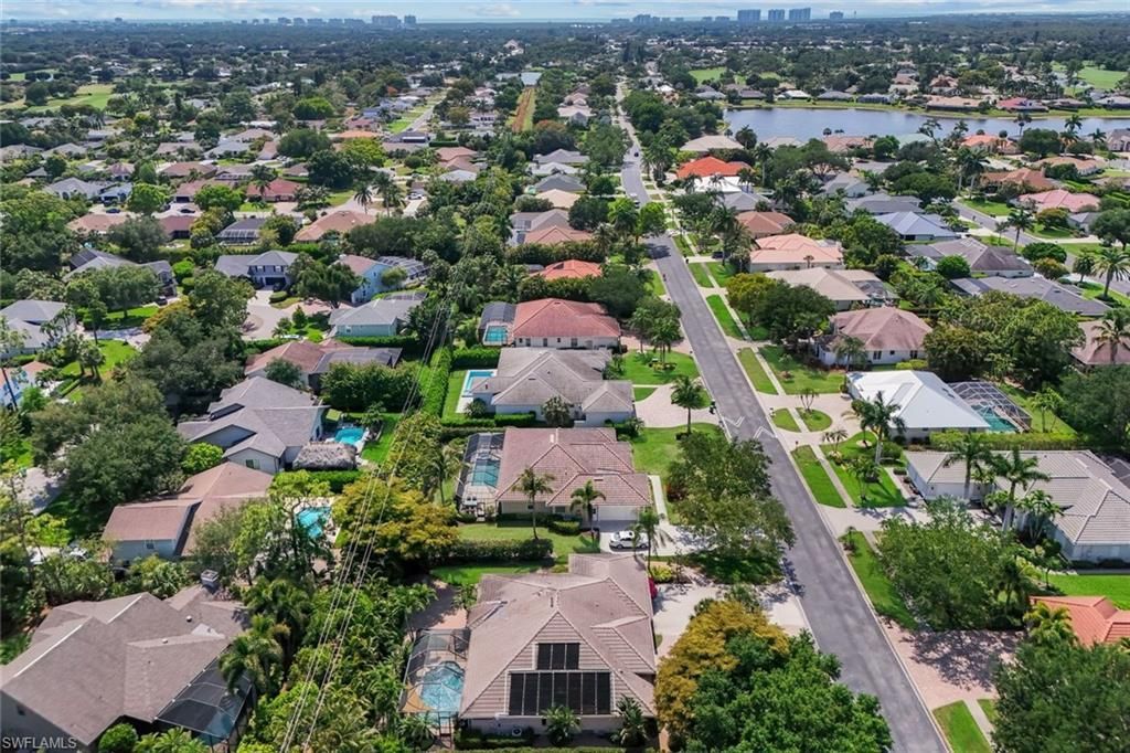 2039 Imperial Cir, Naples, FL 34110 Photo