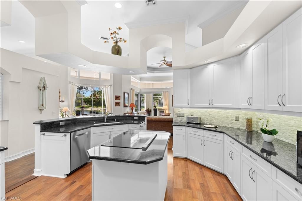 2039 Mission Dr, Naples, FL 34109 Photo