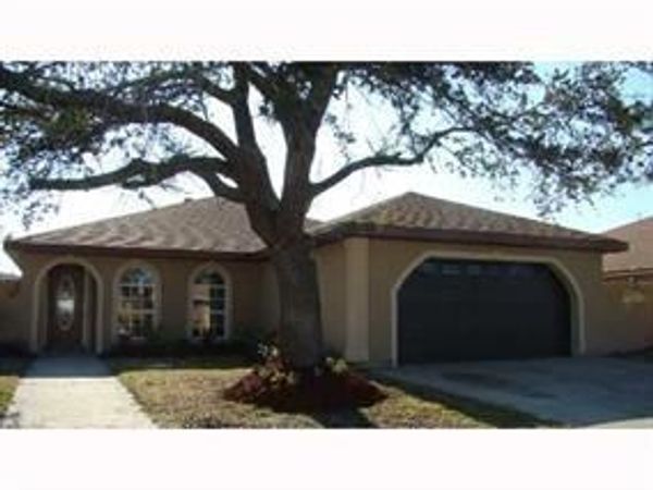 11120 N PARKWOOD Court , New Orleans, LA 70128