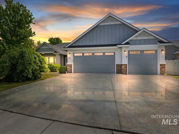 724 N Alog Ave, Eagle, ID 83616
