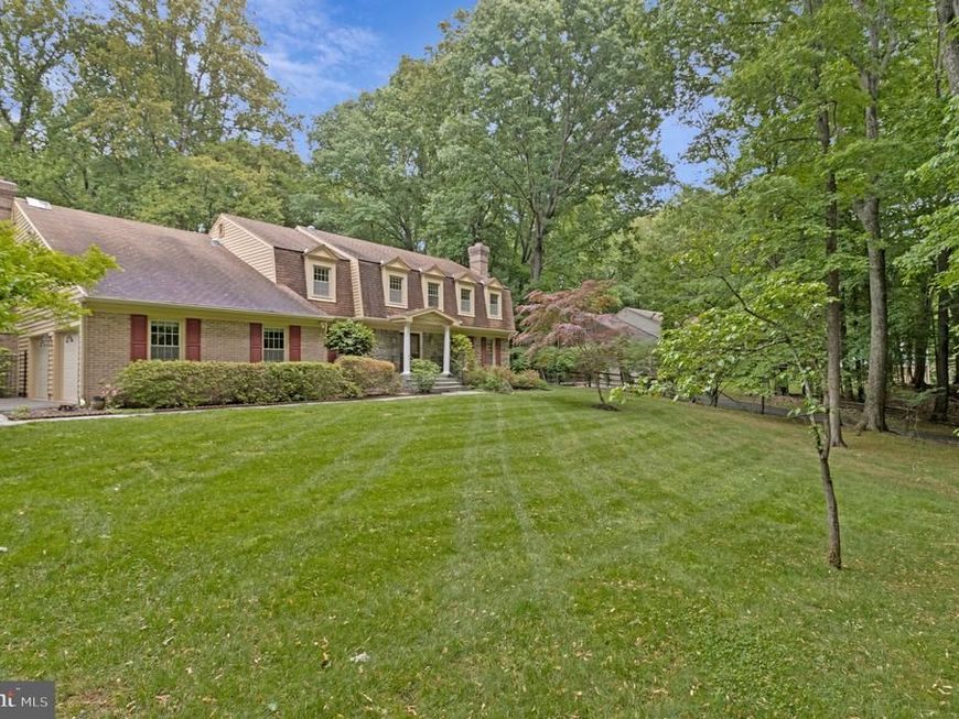 10009 New London Drive , Potomac, MD 20854 Main Photo
