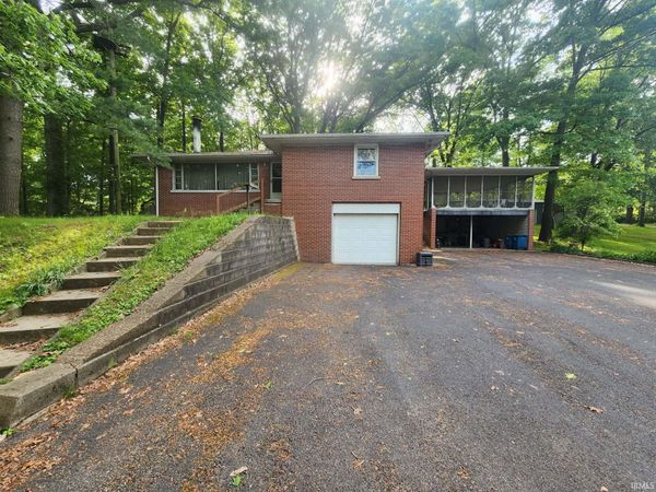 11220 Darmstadt Road, Evansville, IN 47725