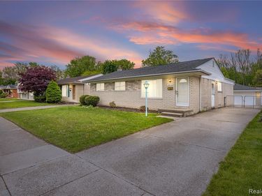 39619 Peters Drive, CANTON, MI 48187