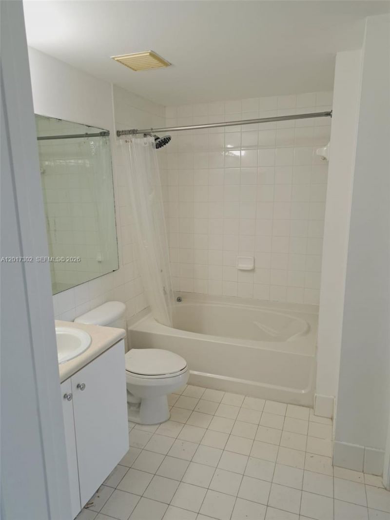 5085 NW 7th St , Unit TS10, Miami, FL 33126 Photo