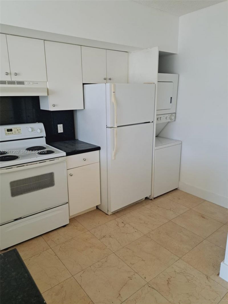5085 NW 7th St , Unit TS10, Miami, FL 33126 Photo