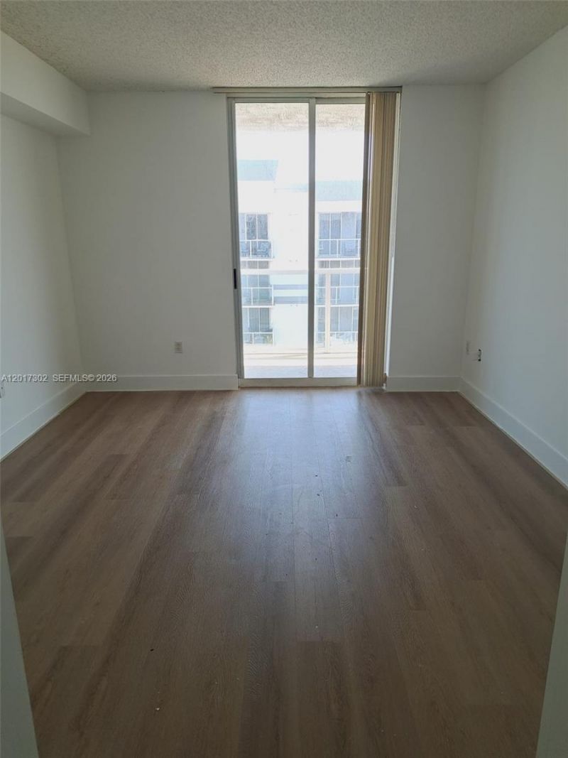 5085 NW 7th St , Unit TS10, Miami, FL 33126 Photo