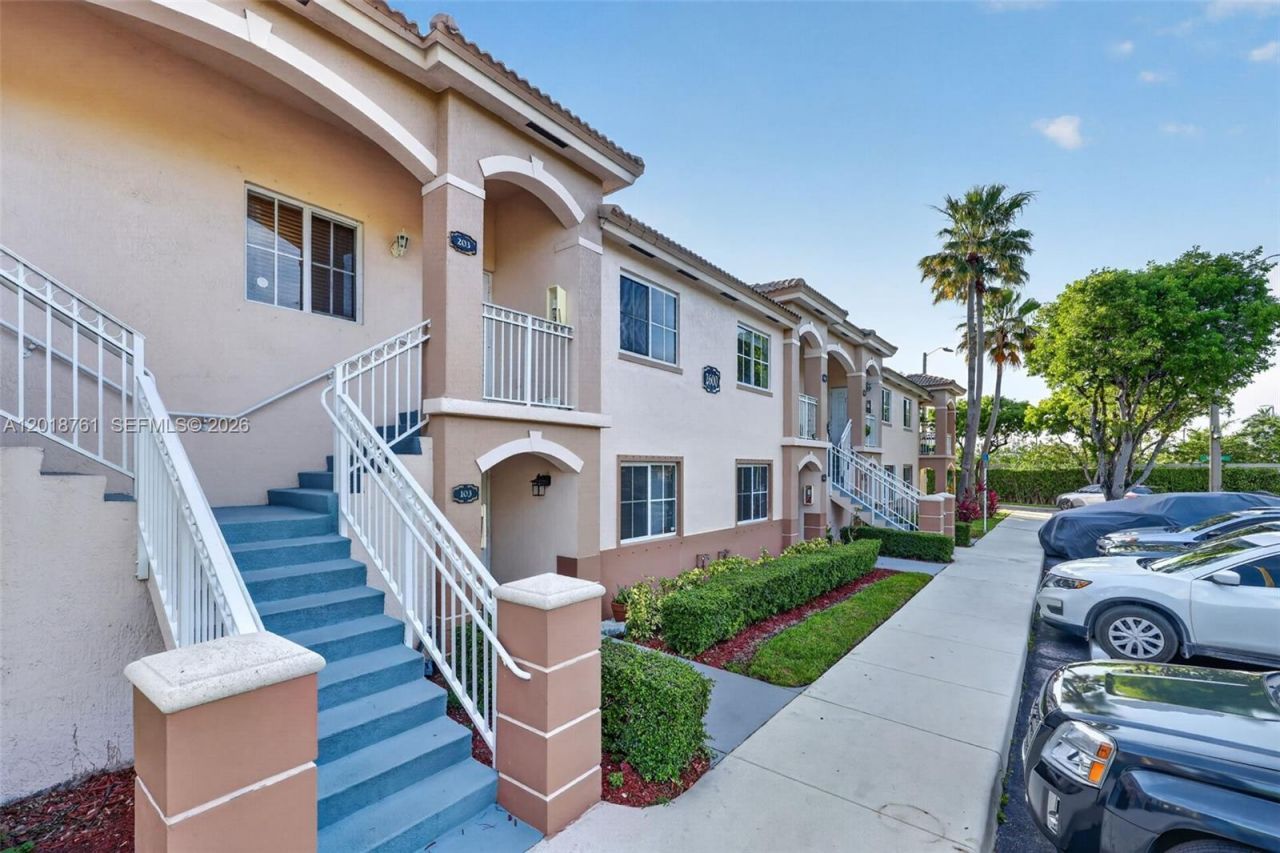 2600 SE 12th Pl , Unit 203, Homestead, FL 33035 Photo