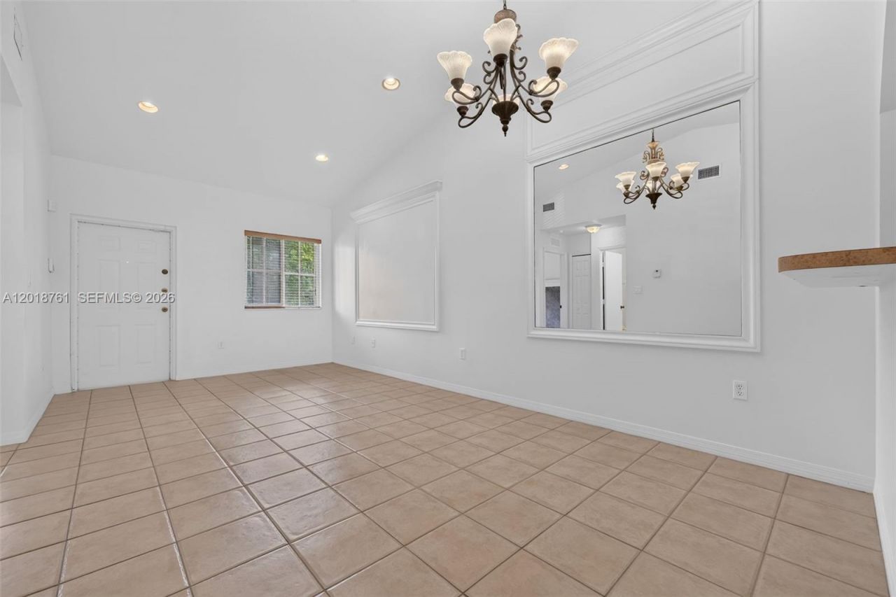 2600 SE 12th Pl, Unit 203, Homestead, FL 33035 Photo