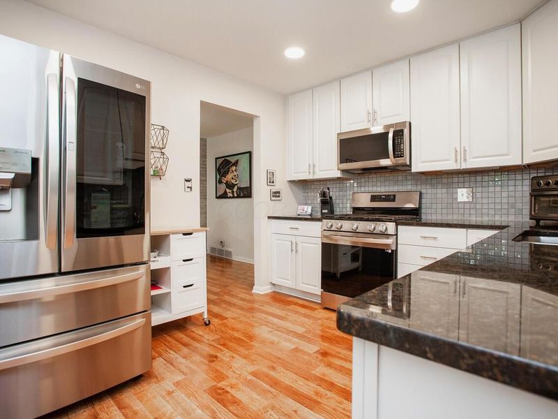 3082 Trentwood Road , Columbus, OH 43221 Photo 26