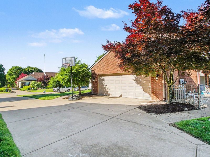 1612 Creekview Drive, Florence, KY 41042 Photo 3