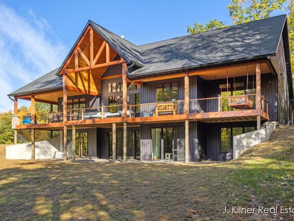 4390 22 Mile Road NW, Kent City, MI 49330
