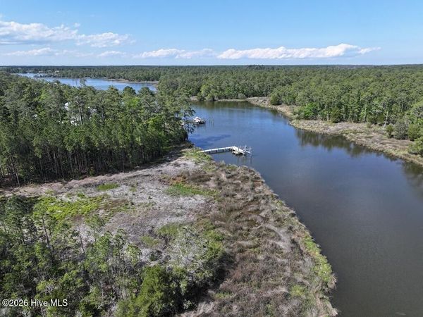 499 Tar Creek Road , Oriental, NC 28571