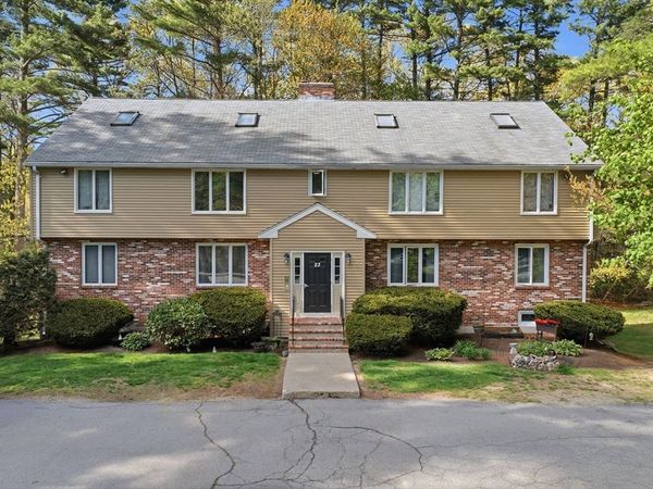 23 Hilltop Lane, Unit 1, Easton, MA 02375