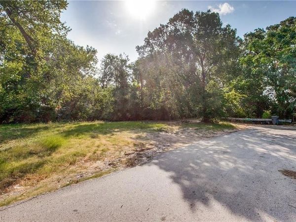 6922 Mohawk Drive, Dallas, TX 75235