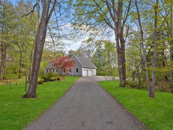 22 New Road, North Hampton, NH 03862