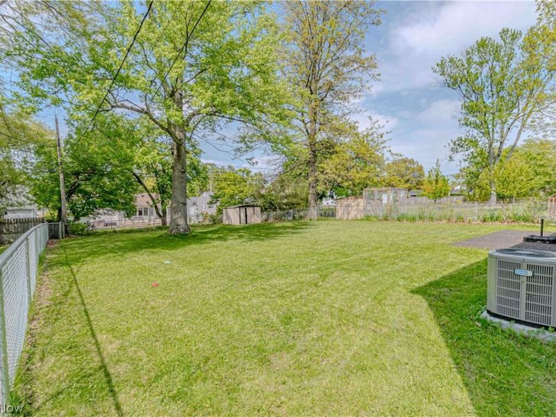 4933 Fairlawn Road , Lyndhurst, OH 44124 Photo 27