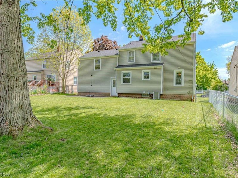 4933 Fairlawn Road , Lyndhurst, OH 44124 Photo 28