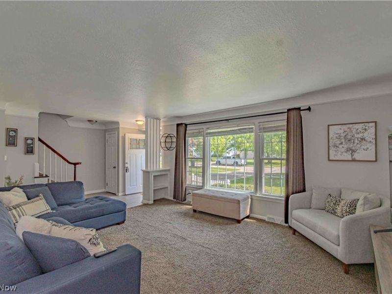 4933 Fairlawn Road , Lyndhurst, OH 44124 Photo 5