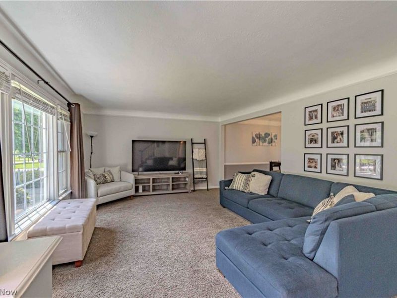 4933 Fairlawn Road , Lyndhurst, OH 44124 Photo 6