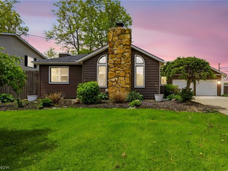 2013 Deerfield Drive, Ashtabula, OH 44004 Photo 1