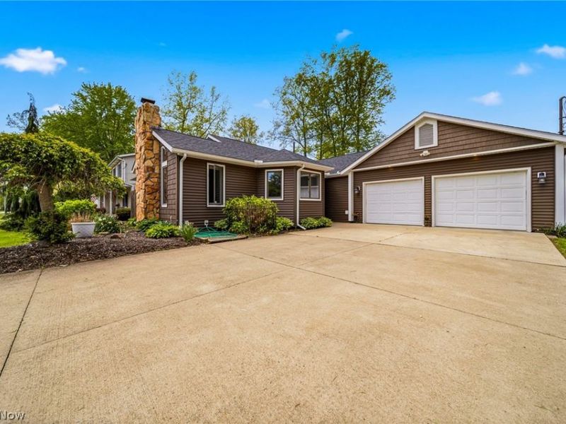 2013 Deerfield Drive, Ashtabula, OH 44004 Photo 3