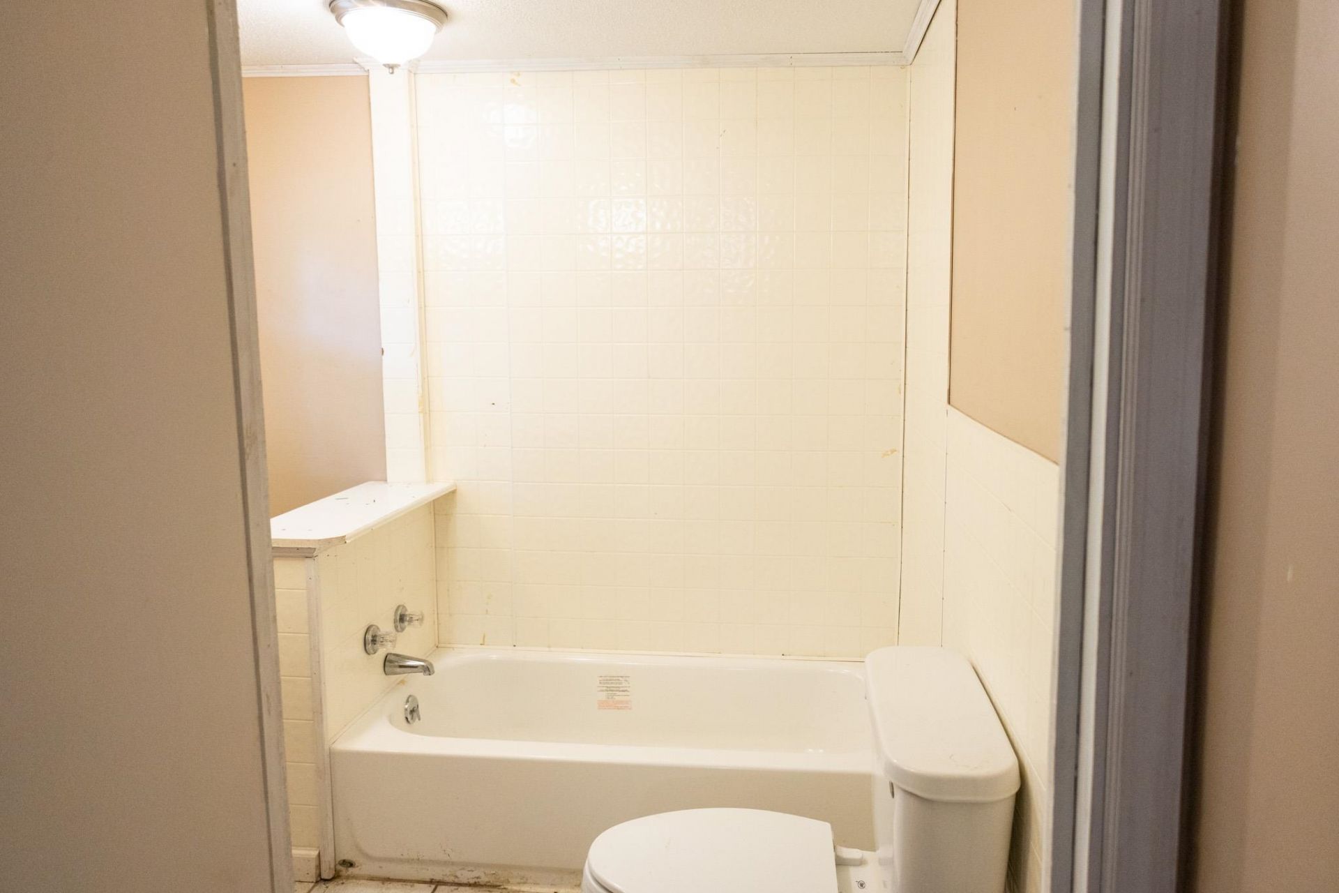 901 Palm St. Photo 13