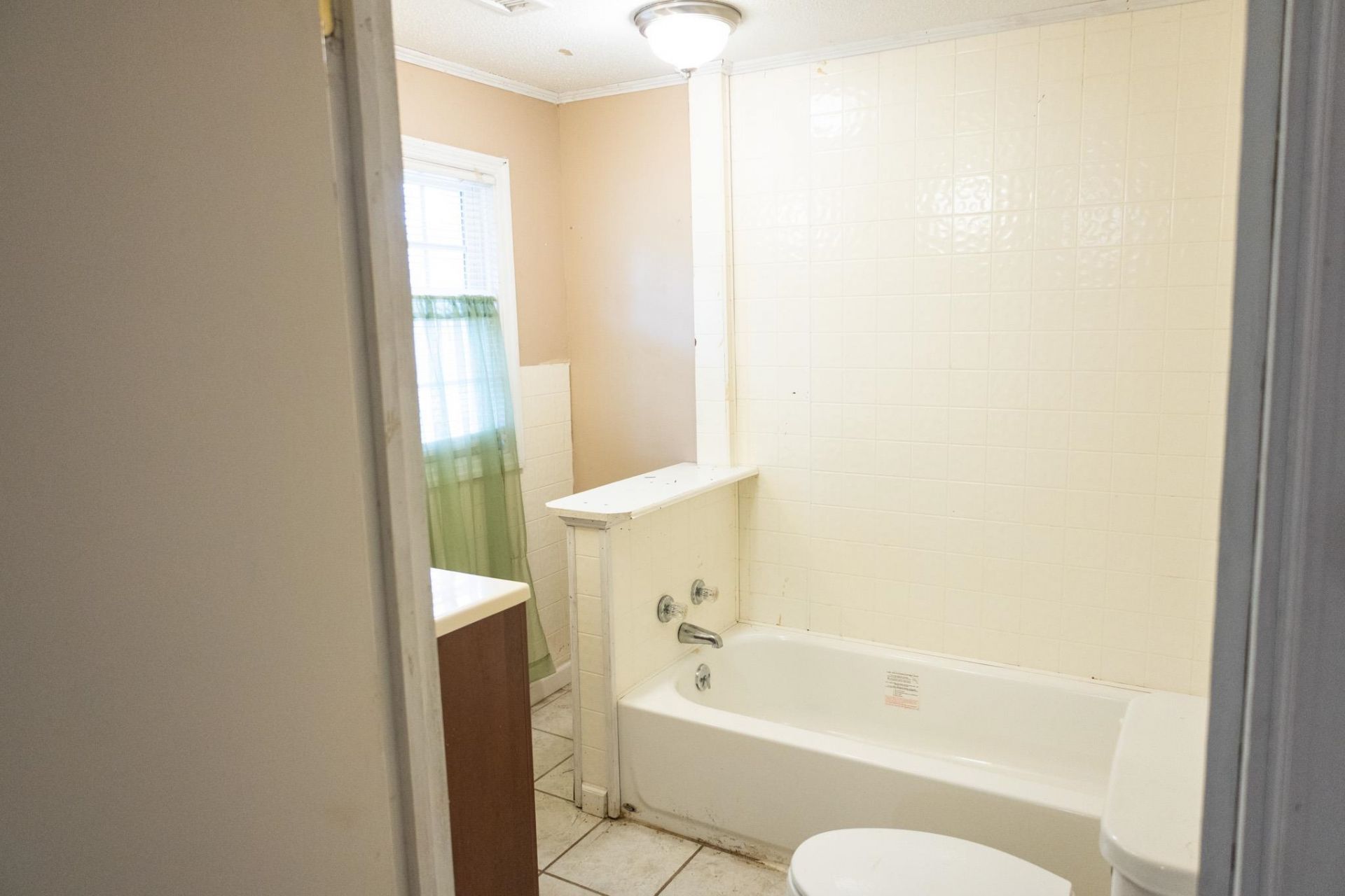 901 Palm St. Photo 14