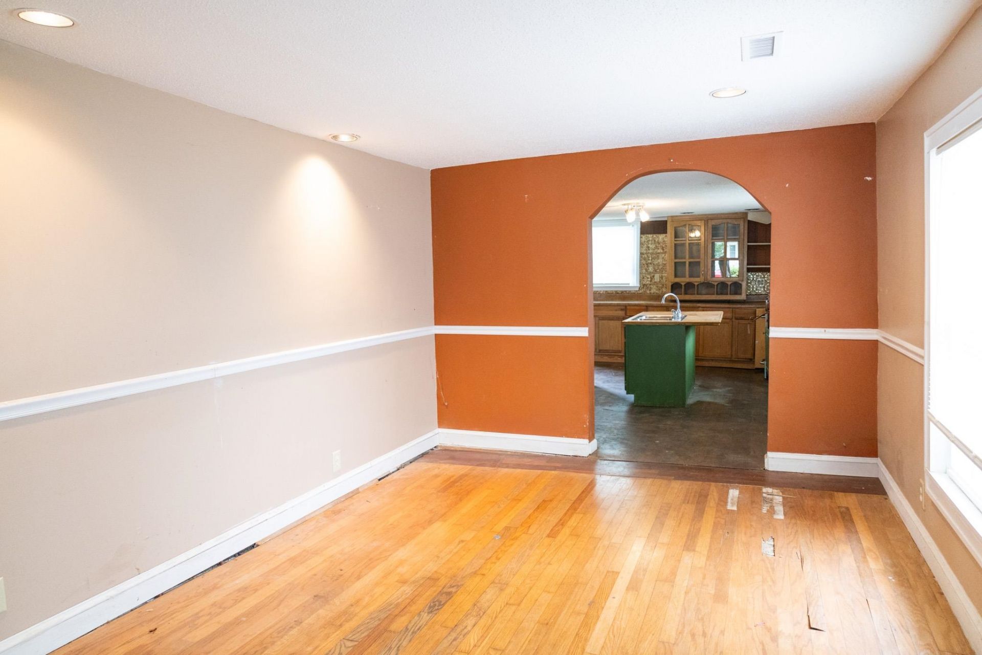 901 Palm St. Photo 7