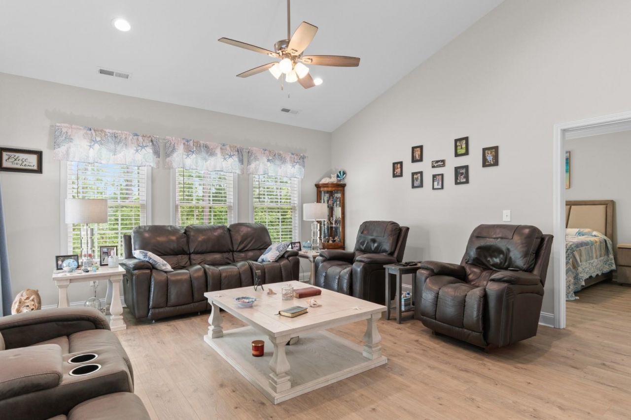 548 Truitt Dr. Photo 12