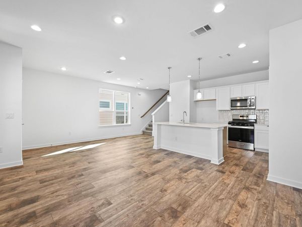 462 Orleanian DR , Unit B, Buda, TX 78610