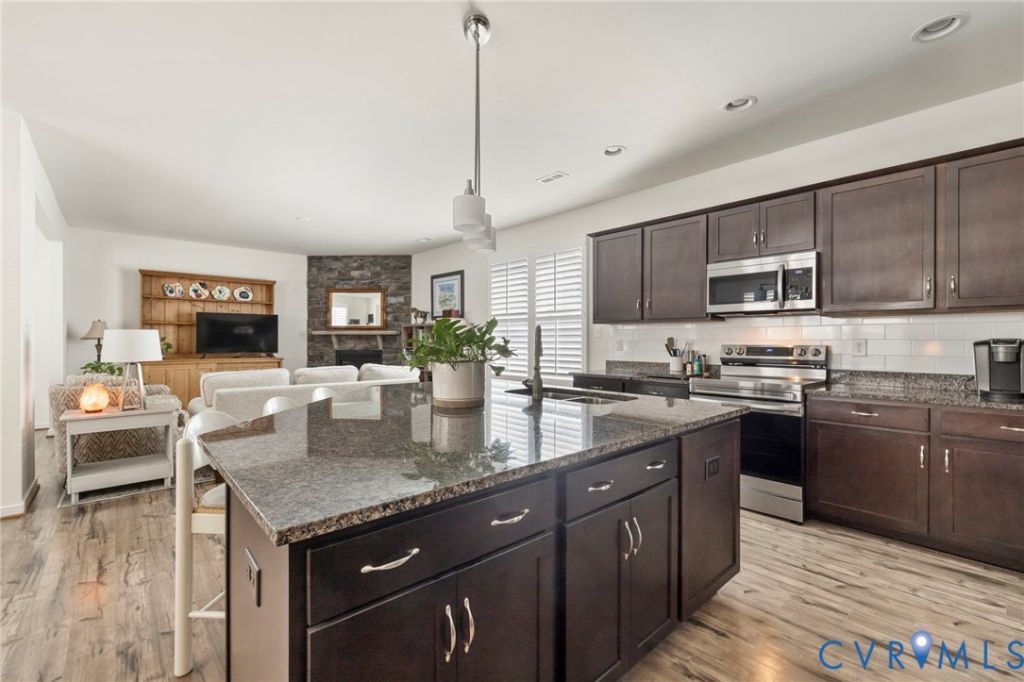 16817 Gossamer Drive  Moseley, VA 23120