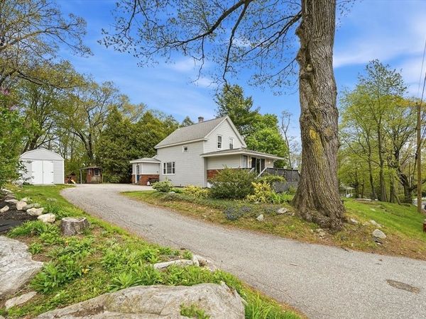 182 Leicester St, Auburn, MA 01501