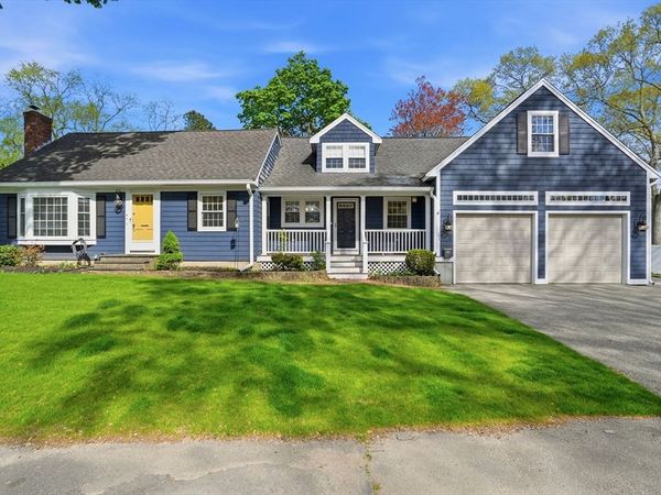 21 Kent Rd, Weymouth, MA 02190