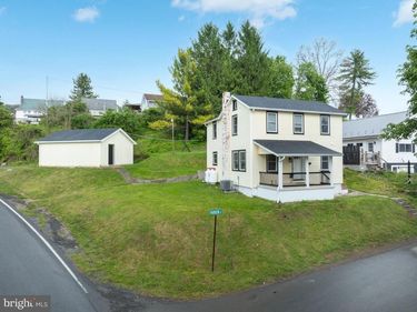 631 FAIRVIEW STREET, BELLEFONTE, PA 16823