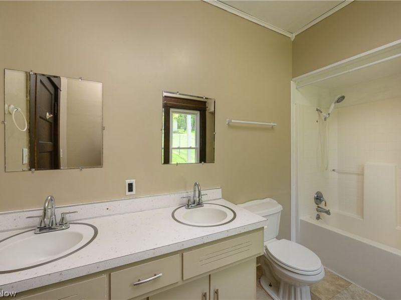 302 Main Street, Bowerston, OH 44695 Photo 19