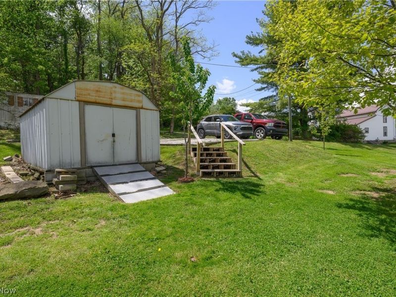 302 Main Street, Bowerston, OH 44695 Photo 5