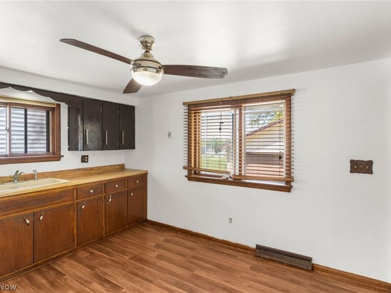 640 Tenney Avenue, Campbell, OH 44405 Photo 11