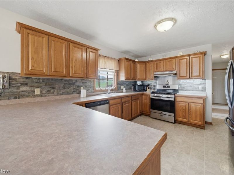 14716 Lawmont Street , North Lawrence, OH 44666 Photo 17