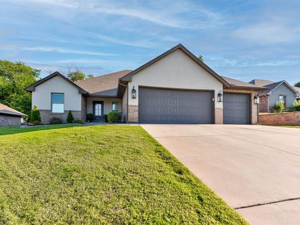 4117 Carmina Drive, Edmond, OK 73034