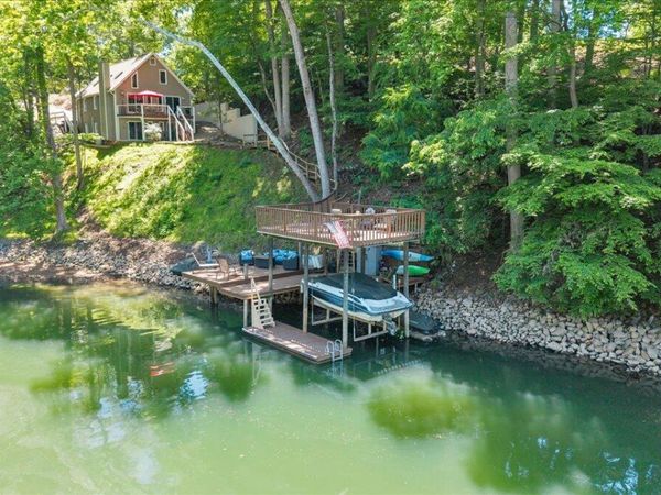 1101 ANGELA CT , Moneta, VA 24121