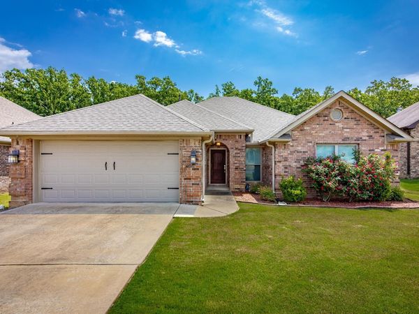 9149 Meadow Gardens Circle , Sherwood, AR 72120