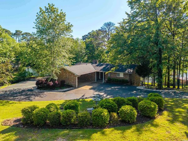 115 Westport Point , Hot Springs, AR 71913
