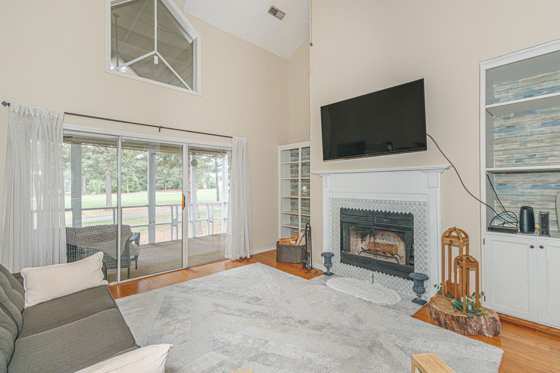 3847 Myrtle Pointe Dr. Photo 10