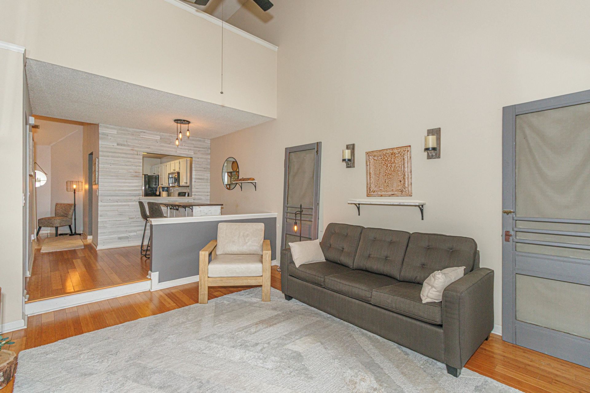 3847 Myrtle Pointe Dr. Photo 8
