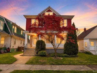 2460 Grand Avenue, Niagara Falls, NY 14301