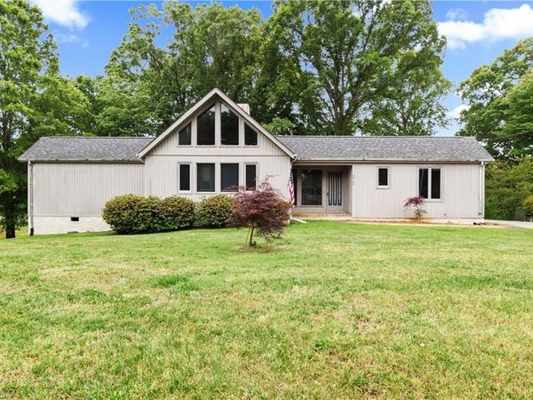 2982 Spainhour Mill Road , Tobaccoville, NC 27050